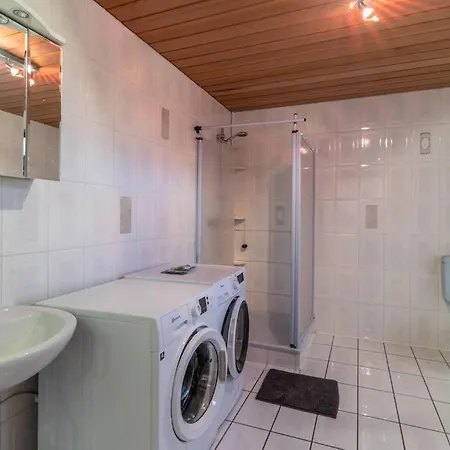 度假居 Traumhaus Naehe Mainz I 12 Betten I 4 Schlafzimmer I Terrasse I 200m2 I Garten *