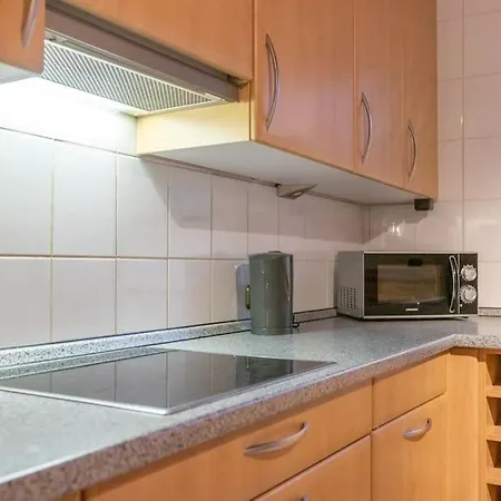 Traumhaus Naehe Mainz I 12 Betten I 4 Schlafzimmer I Terrasse I 200m2 I Garten * Weinolsheim