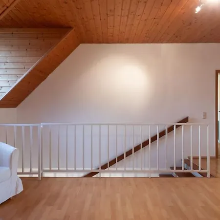 Traumhaus Naehe Mainz I 12 Betten I 4 Schlafzimmer I Terrasse I 200m2 I Garten *