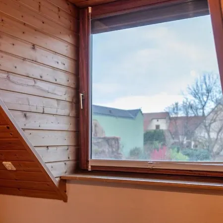 Traumhaus Naehe Mainz I 12 Betten I 4 Schlafzimmer I Terrasse I 200m2 I Garten Weinolsheim