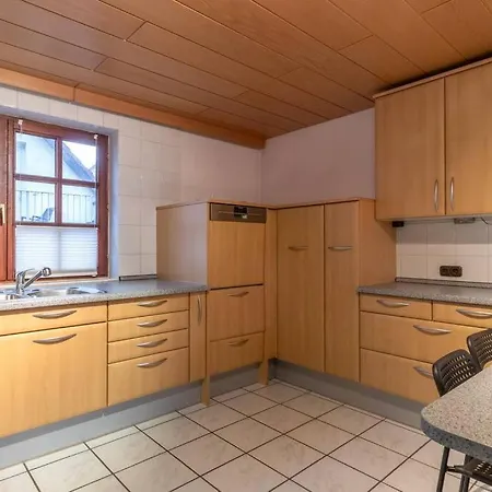 度假居 Traumhaus Naehe Mainz I 12 Betten I 4 Schlafzimmer I Terrasse I 200m2 I Garten