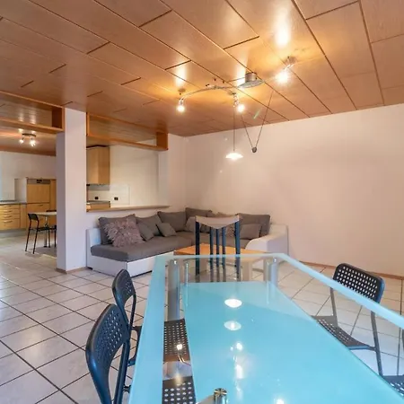 度假居 Traumhaus Naehe Mainz I 12 Betten I 4 Schlafzimmer I Terrasse I 200m2 I Garten *