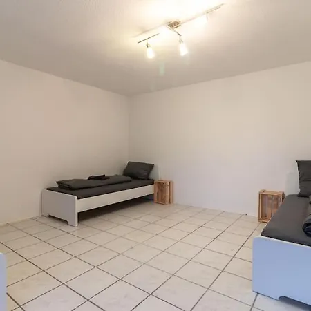 度假居 Traumhaus Naehe Mainz I 12 Betten I 4 Schlafzimmer I Terrasse I 200m2 I Garten Weinolsheim