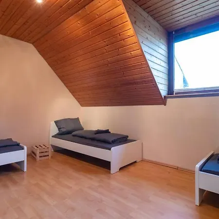 Traumhaus Naehe Mainz I 12 Betten I 4 Schlafzimmer I Terrasse I 200m2 I Garten 度假居 Weinolsheim