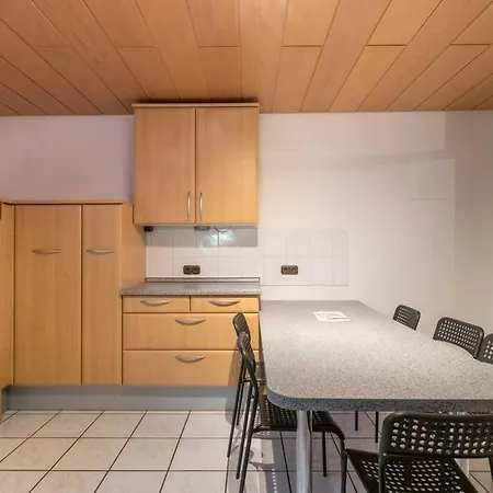 Traumhaus Naehe Mainz I 12 Betten I 4 Schlafzimmer I Terrasse I 200m2 I Garten 度假居 *