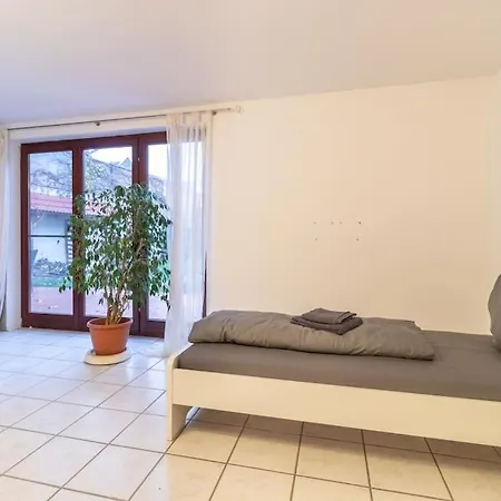 Traumhaus Naehe Mainz I 12 Betten I 4 Schlafzimmer I Terrasse I 200m2 I Garten Weinolsheim
