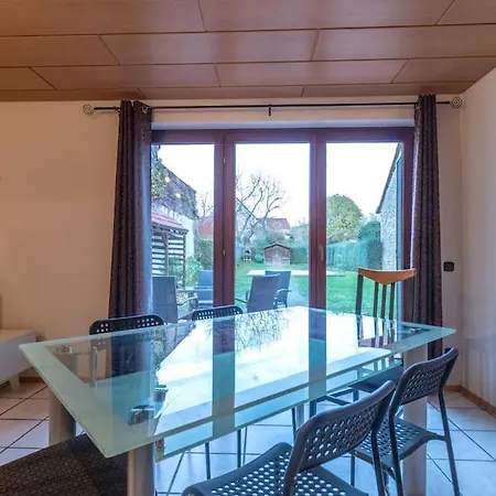 Traumhaus Naehe Mainz I 12 Betten I 4 Schlafzimmer I Terrasse I 200m2 I Garten 度假居