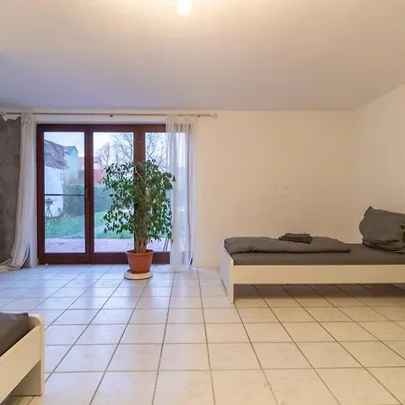 Traumhaus Naehe Mainz I 12 Betten I 4 Schlafzimmer I Terrasse I 200m2 I Garten Weinolsheim