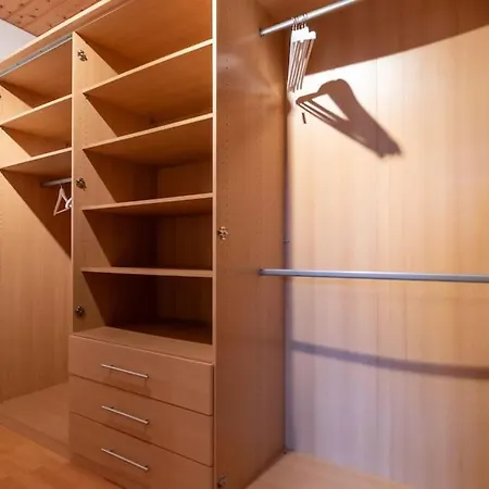 Traumhaus Naehe Mainz I 12 Betten I 4 Schlafzimmer I Terrasse I 200m2 I Garten Weinolsheim