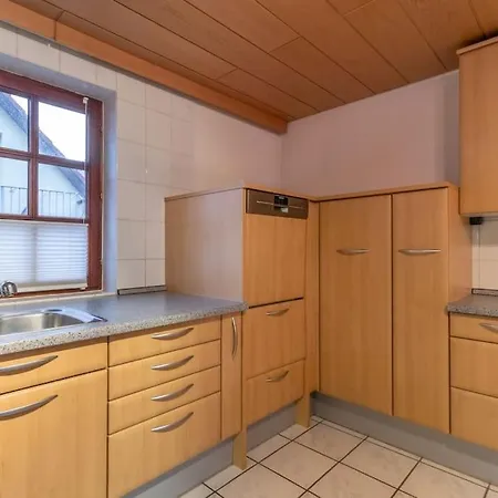 Traumhaus Naehe Mainz I 12 Betten I 4 Schlafzimmer I Terrasse I 200m2 I Garten