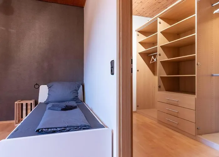 Dom wakacyjny Traumhaus Naehe Mainz I 12 Betten I 4 Schlafzimmer I Terrasse I 200m2 I Garten *