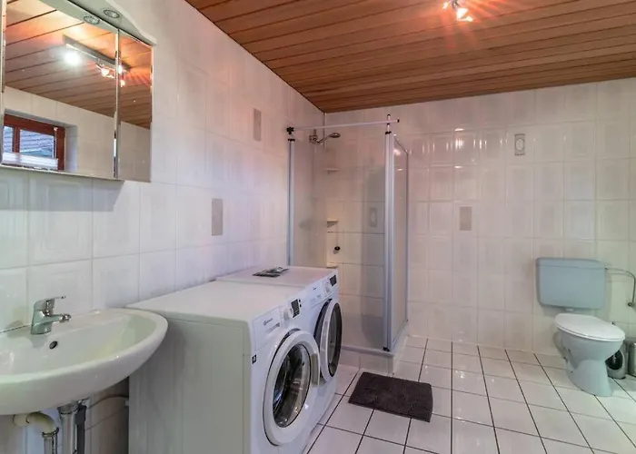 Dom wakacyjny Traumhaus Naehe Mainz I 12 Betten I 4 Schlafzimmer I Terrasse I 200m2 I Garten *