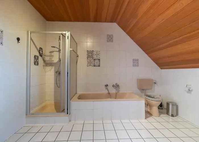 Traumhaus Naehe Mainz I 12 Betten I 4 Schlafzimmer I Terrasse I 200m2 I Garten Dom wakacyjny