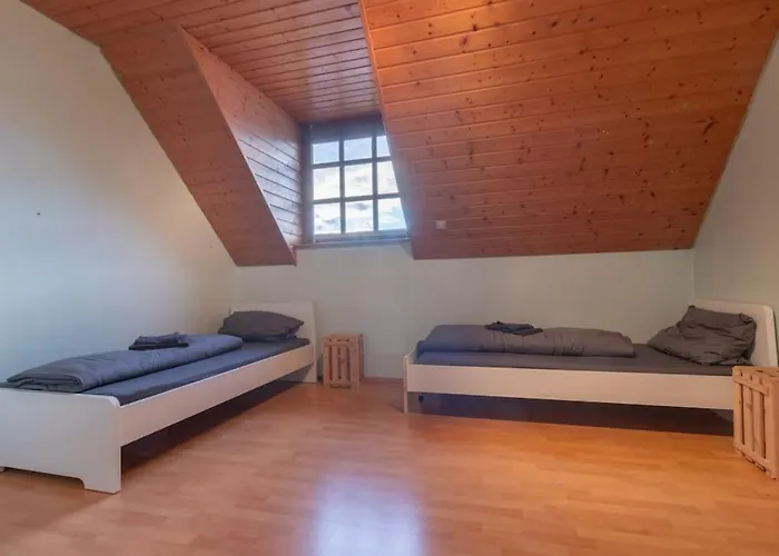 Traumhaus Naehe Mainz I 12 Betten I 4 Schlafzimmer I Terrasse I 200m2 I Garten Dom wakacyjny