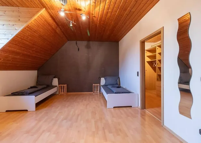 Traumhaus Naehe Mainz I 12 Betten I 4 Schlafzimmer I Terrasse I 200m2 I Garten Dom wakacyjny *