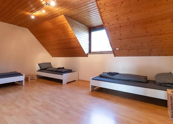 Traumhaus Naehe Mainz I 12 Betten I 4 Schlafzimmer I Terrasse I 200m2 I Garten Dom wakacyjny *