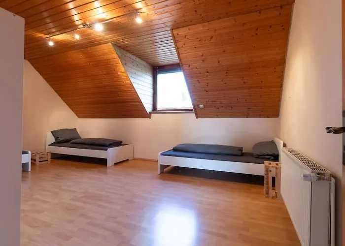 Traumhaus Naehe Mainz I 12 Betten I 4 Schlafzimmer I Terrasse I 200m2 I Garten Dom wakacyjny