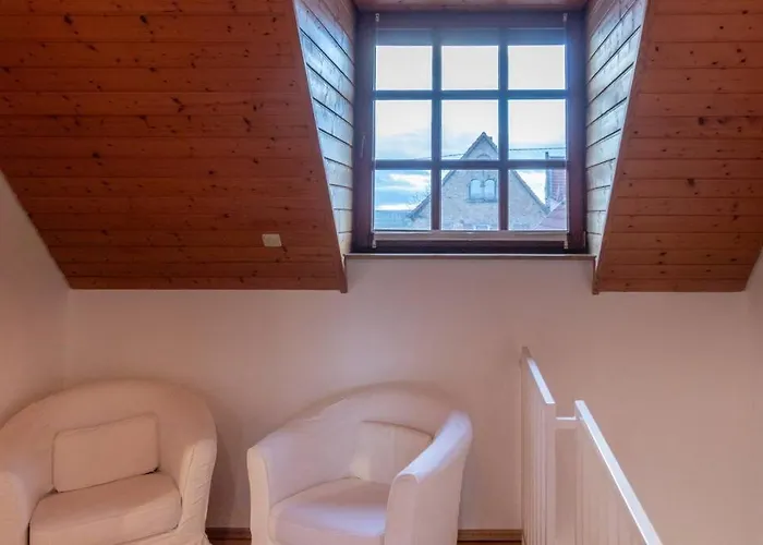 Traumhaus Naehe Mainz I 12 Betten I 4 Schlafzimmer I Terrasse I 200m2 I Garten * Weinolsheim