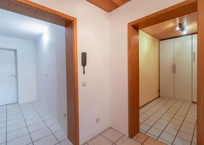 Traumhaus Naehe Mainz I 12 Betten I 4 Schlafzimmer I Terrasse I 200m2 I Garten