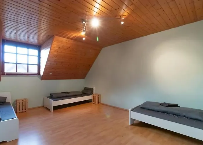 Dom wakacyjny Traumhaus Naehe Mainz I 12 Betten I 4 Schlafzimmer I Terrasse I 200m2 I Garten *