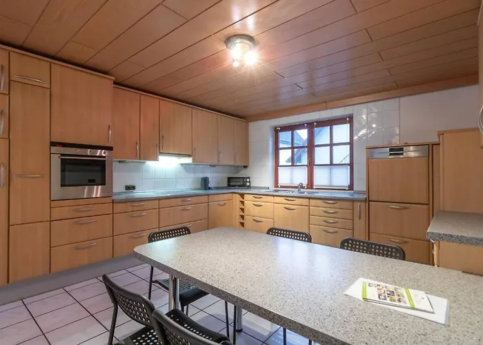 Traumhaus Naehe Mainz I 12 Betten I 4 Schlafzimmer I Terrasse I 200m2 I Garten * Weinolsheim