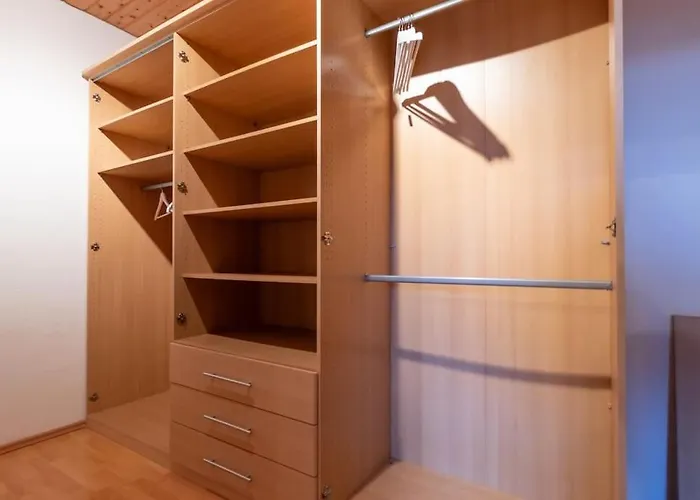 Traumhaus Naehe Mainz I 12 Betten I 4 Schlafzimmer I Terrasse I 200m2 I Garten Weinolsheim